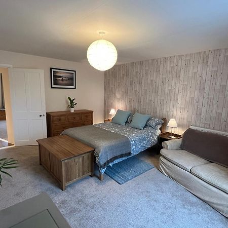 A Spacious 2 Bed Flat In Kingsbridge Town Екстер'єр фото