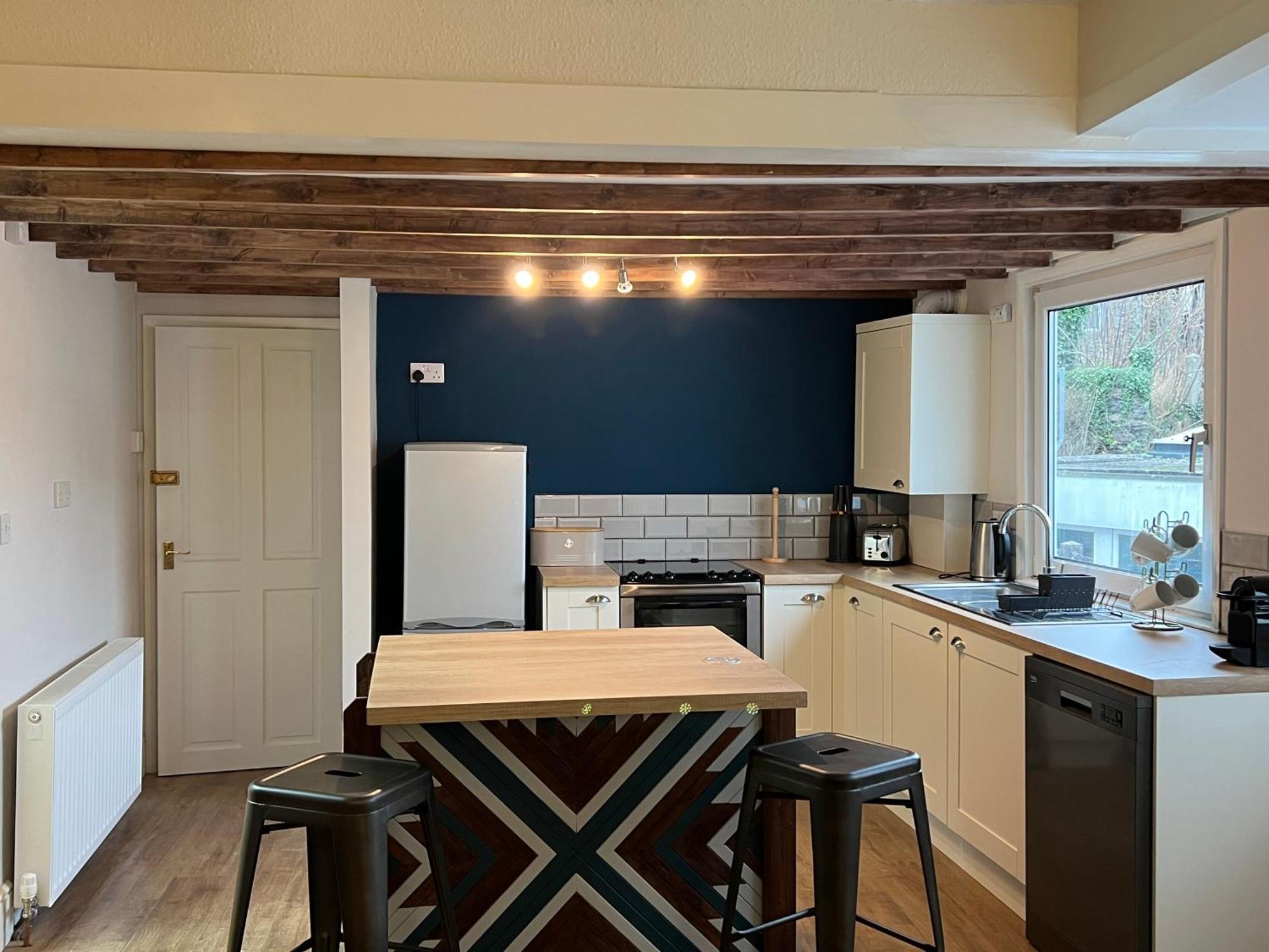 A Spacious 2 Bed Flat In Kingsbridge Town Екстер'єр фото