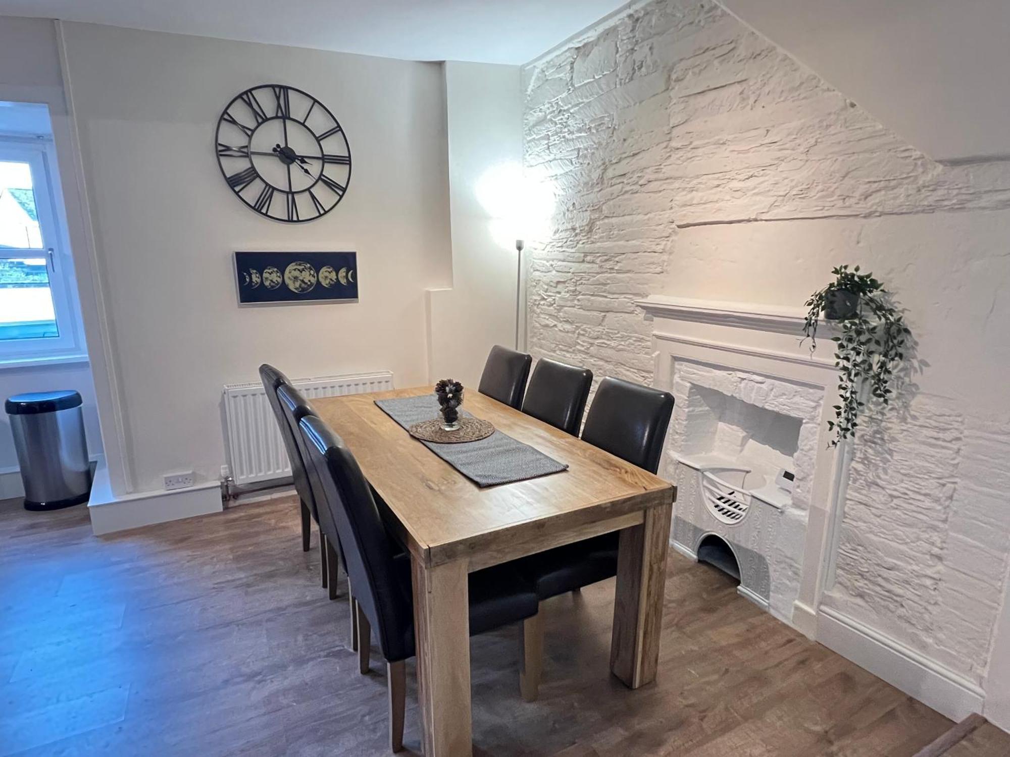 A Spacious 2 Bed Flat In Kingsbridge Town Екстер'єр фото