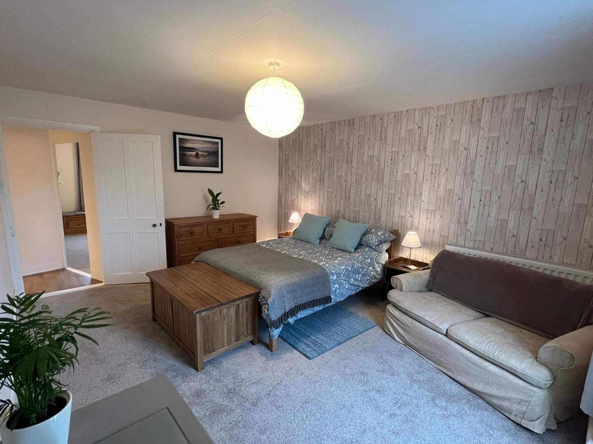 A Spacious 2 Bed Flat In Kingsbridge Town Екстер'єр фото